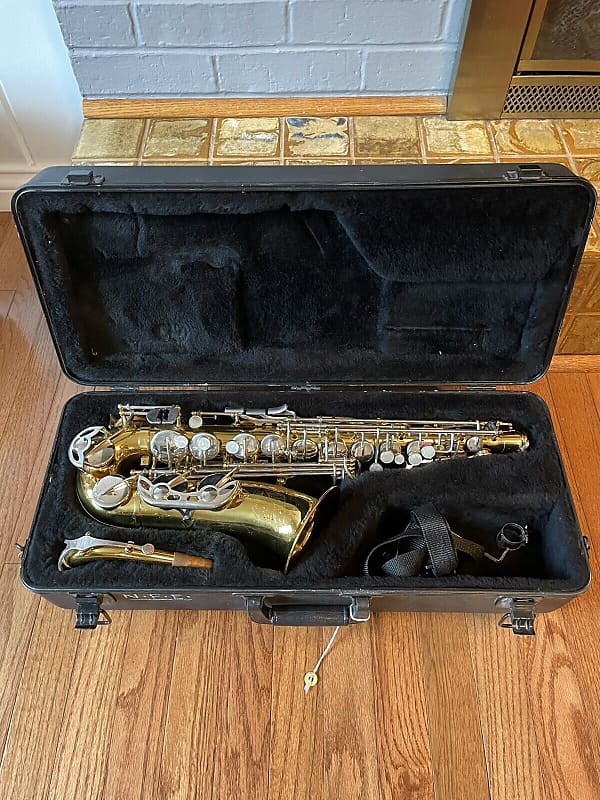 Alto Saxophone King Empire 665 with case Reverb