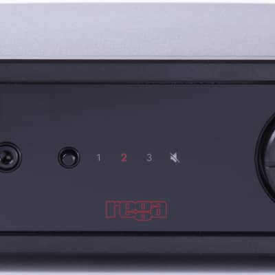 Rega io Integrated Amplifier with MM Phono Stage image 1