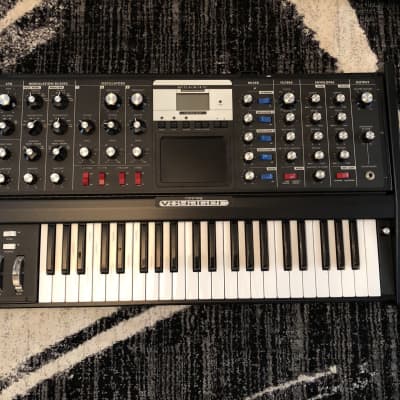 Moog MiniMoog Voyager Electric Blue Edition 44-Key Monophonic Synthesizer 2006 - 2015 - Black Cabinet