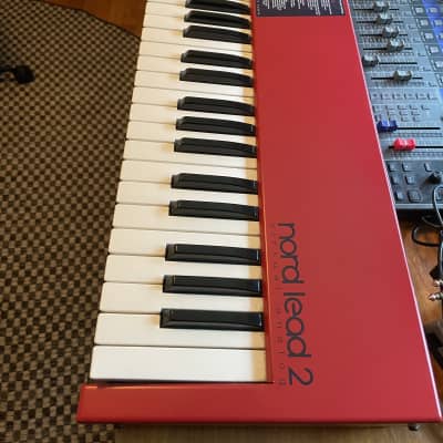 Nord Lead 2 49-Key 12-Voice Polyphonic Synthesizer 1997 - 2003 - Red