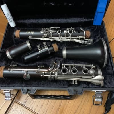Yamaha YCL-450 Intermediate Bb Clarinet with Silver-Plated Keys image 2