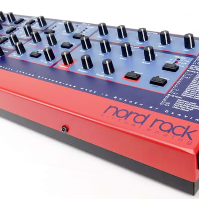Clavia Nord Lead 1 Rack Synthesizer Desktop + Top Zustand + Clavia Nord Lead 1 Rack Synthesizer Desktop + Top Zustand +