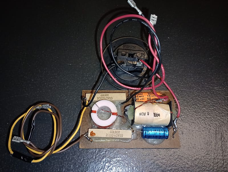 Boston Acoustics A-100 crossover 1984 - Brown/Black  			