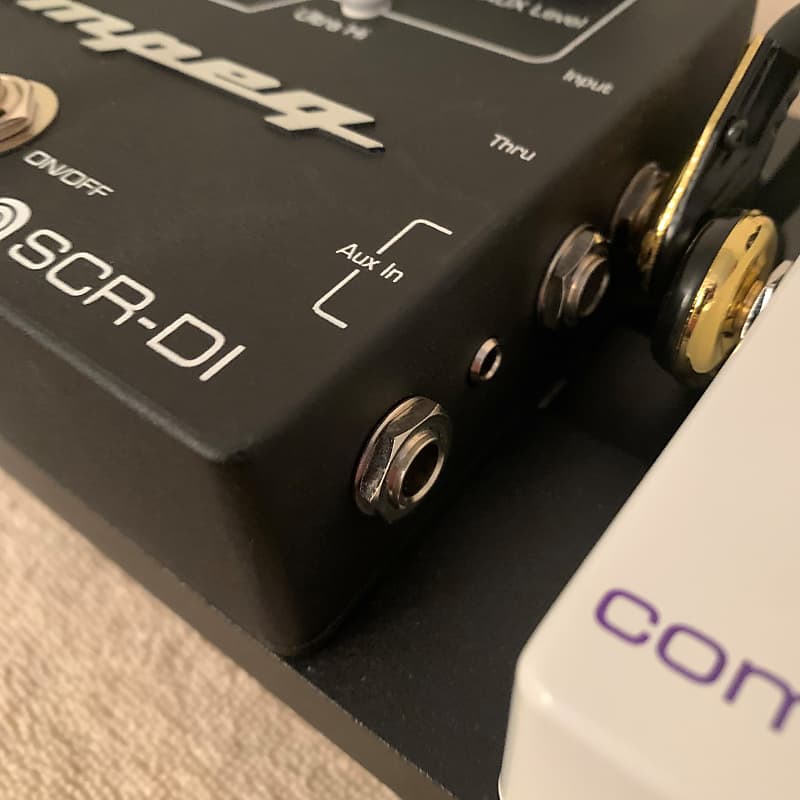 Bass Pedalboard - Ampeg SCR-DI, MXR Bass Compressor