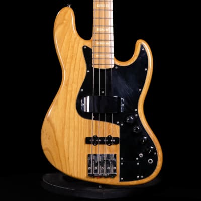 Fender Marcus Miller Jazz Bass MIJ w/ Roadrunner Hard Case for sale