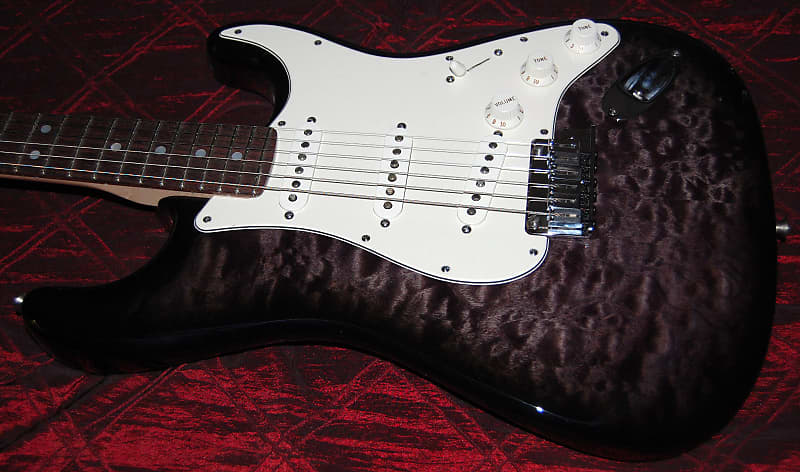 Fender Custom Shop Custom Deluxe Stratocaster | Reverb Canada