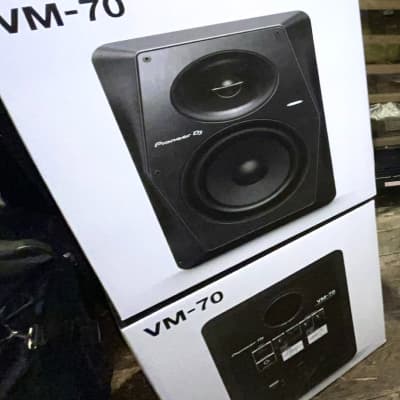 Pioneer VM70 Active Studio Monitor (Pair) 2021 - Present - Black image 2