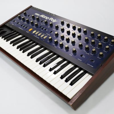 KORG MONO/POLY