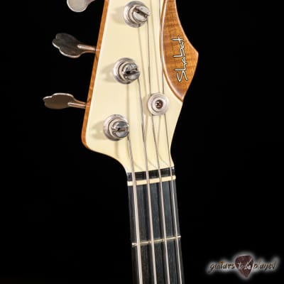 Shabat Panther PJ Bass w/ Roasted Flame Maple & Ebony – Olympic White image 5