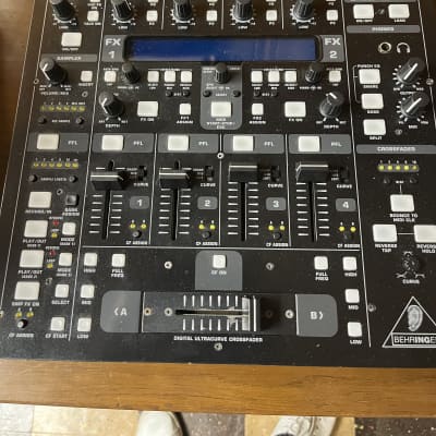 Technics SH-MZ1200 Professional DJ 4-channel Mixer with Digital In 