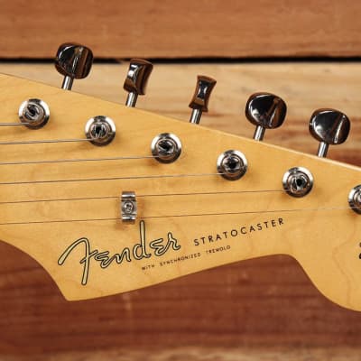 FENDER CLASSIC SERIES 60s STRATOCASTER Rare Canary Diamond Yellow Strat 66380 image 10