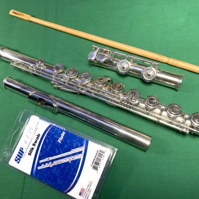 Wm S Haynes-Wood Flute w/Solid Sterling Silver Keys-c.1907