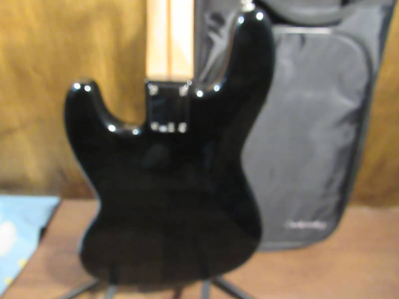 2007 Made In Mexico Fender Jazz 4 String Standard Bass Black