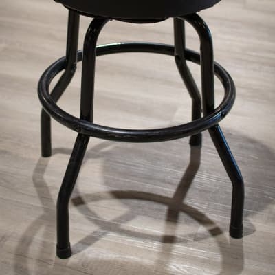 スツール FENDER EMBOSSED BLACK LOGO BARSTOOL 24\" Fender Embossed Black Logo Barstool, Black/Black, 24 - Floor