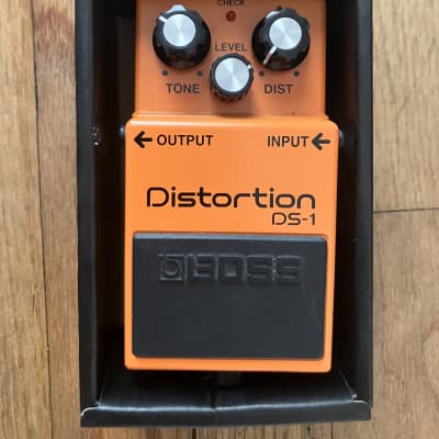 BOSS DS-1 WEED Double-SW Mod. ディストーション Weed Japan DS-1 Distortion Double SW Mod | Reverb