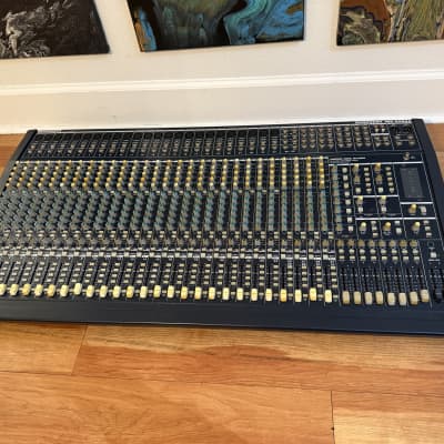 Behringer Eurodesk SX3282 28-channel Mixer with 24 Xenyx Mic Behringer Eurodesk SX3282 28-channel Mixer with 24 Xenyx Mic