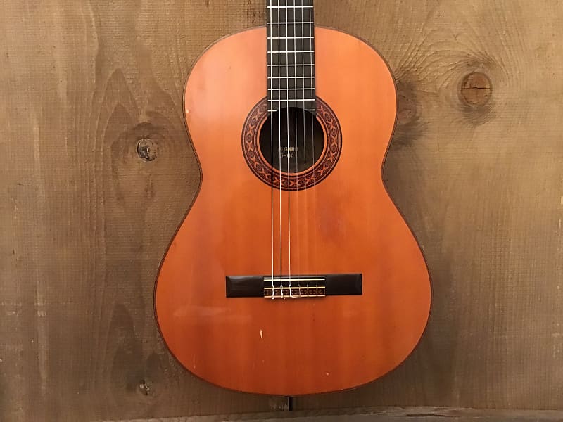 Yamaha G-130A Vintage Classical Acoustic Guitar Natural c