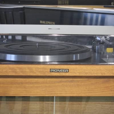 Pioneer Model PL-A25 Turntable 1970s Vintage Record Player Classic Beauty image 14