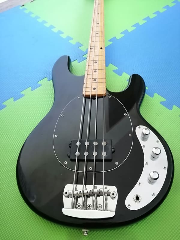 Sterling Ray34CA ブラック（ギグバッグ付） Sterling StingRay Ray34CA Classic Active 2010s - Black | Reverb