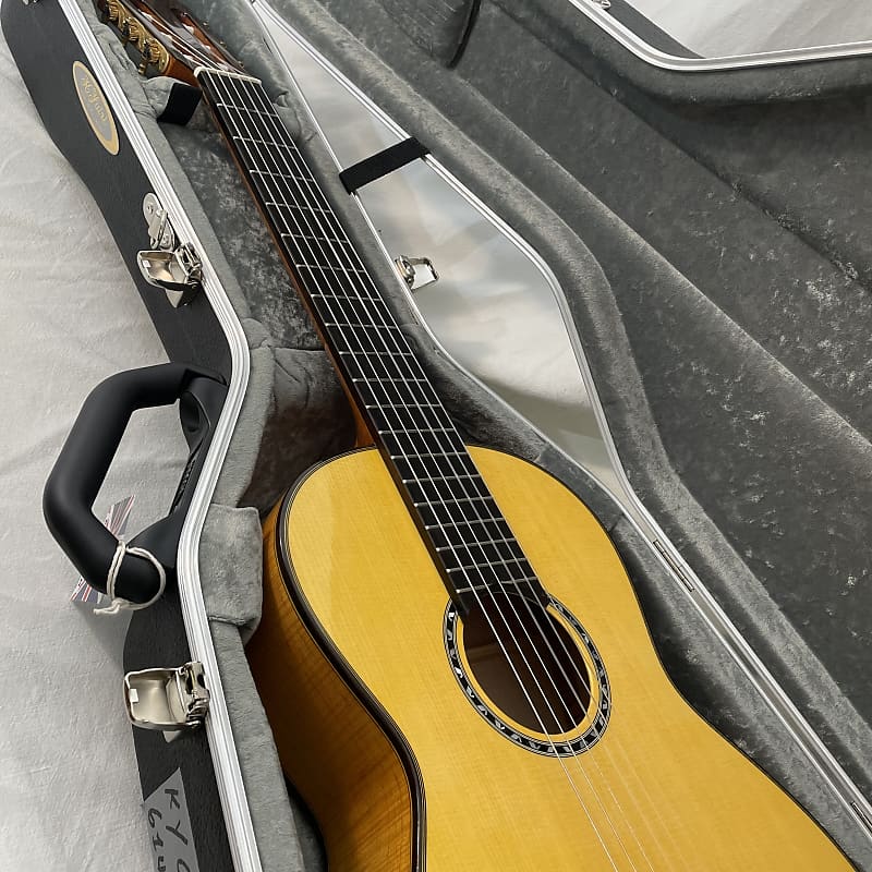 K Yairi CYTM (2022) 61426, Acoustic. Hiscox Case. Made in