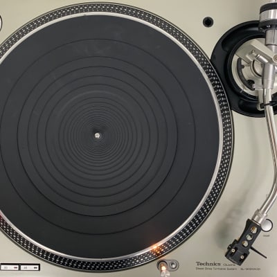 2 Technics SL-1200 MK3D DJ Turntable Excellent Condition w/ Shure ...