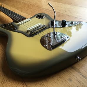 fender Q0シリアル Fender Japan 夢の上位機種