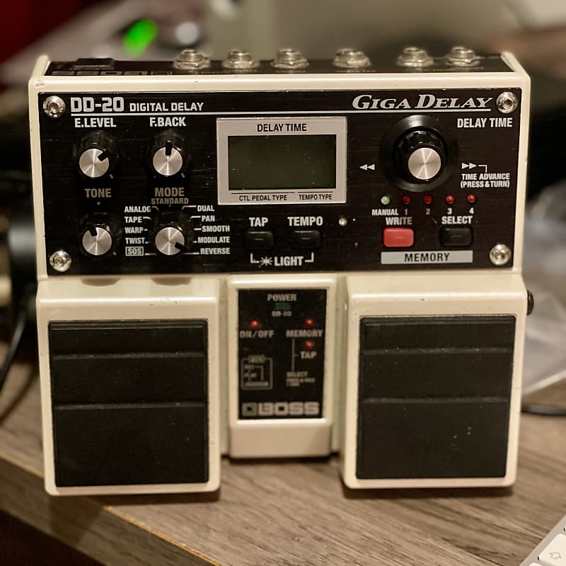 Boss DD-20 Giga Delay
