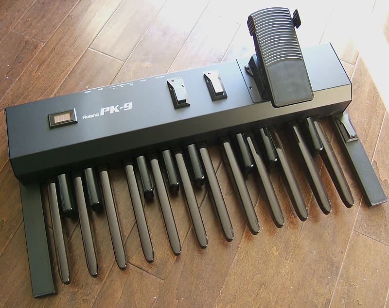 Roland PK - 9 Dynamic Midi Pedalboard - 20 note 2012 | Reverb