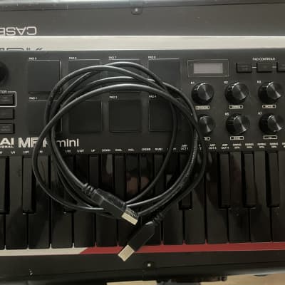 Akai MPK Mini MKIII 25-Key MIDI Controller 2020 - Present - Black with Black Keys