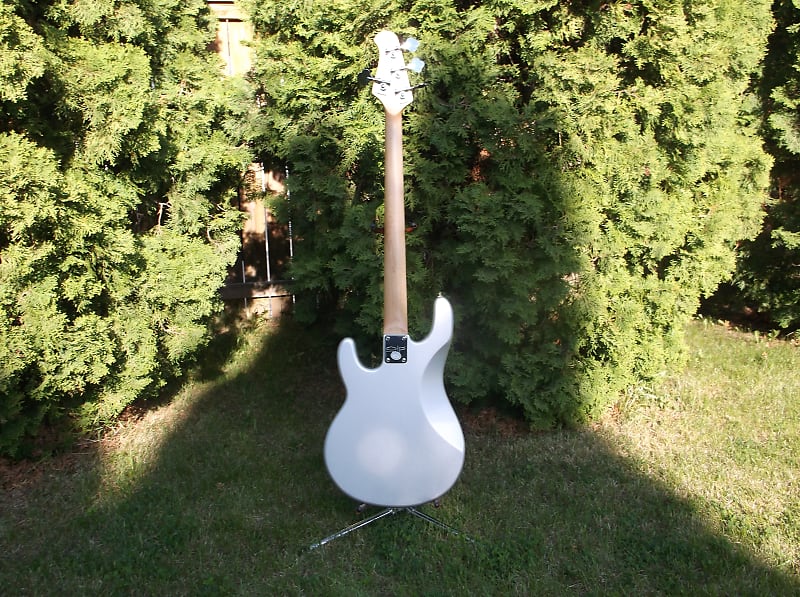 Ernie Ball Licensed OLP Stingray Bass with Hard Shell Case