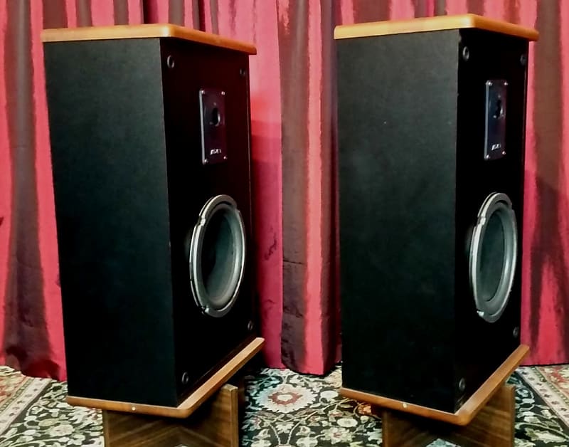 Advent graduate hot sale speakers