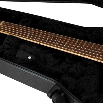 Gator Cases GTSA-GTRDREAD Guitar Case for Dreadnaught Acoustic Guitars image 9