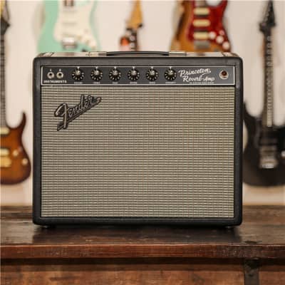 Fender hand deals wired princeton reverb