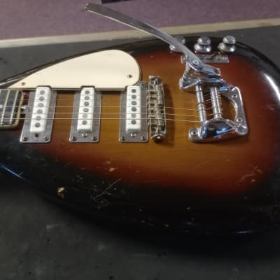 Vox Mark IX 1960's Vintage 9 string electric guitar 3 Tone Sunburst w hard case *** FREE SHIPPING *** image 7