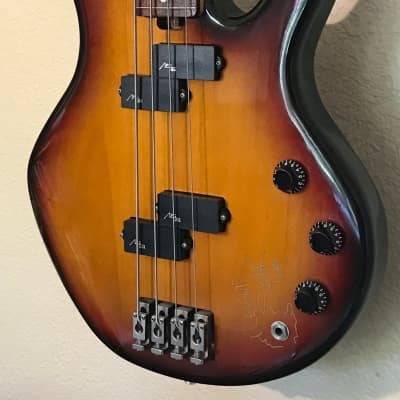Gibson Leland Sklar Signature bass image 2