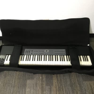M-Audio ProKeys 88 - Hammer Action Keyboard Synth