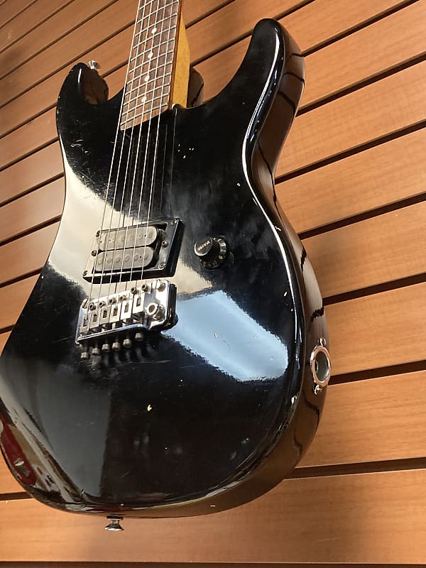 A*X様 KRAMER STRIKER　100ST Kramer Striker 100ST Teal Metallic 1985 – Chicago Music Exchange