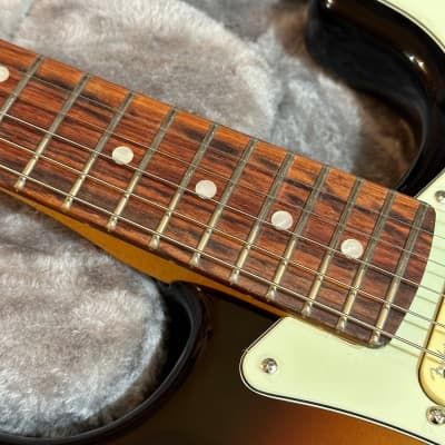 Fender American Ultra Stratocaster Rosewood Fingerboard Electric Guitar Ultraburst image 7