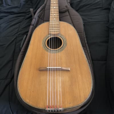 Unusual pineapple-shaped Hawaiian guitar … made in France image 2