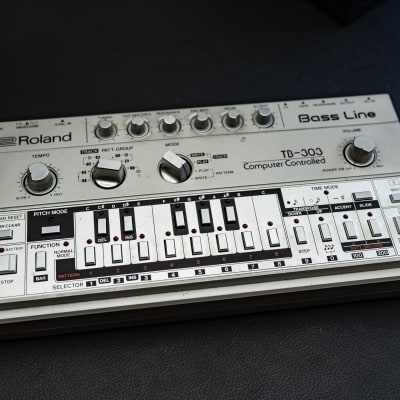 Roland TB-303 Bassline Synthesizer Module 1981 - 1984 - Silver image 2