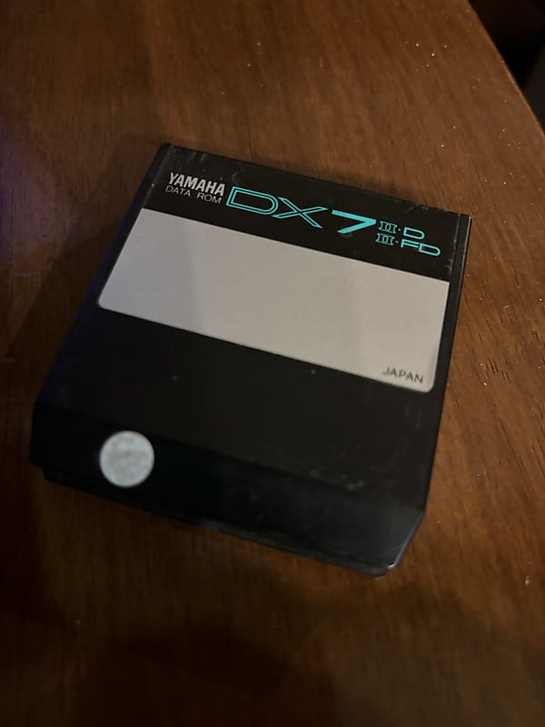 Yamaha DX7 II-D / II-FD Data ROM Cartridge image 1