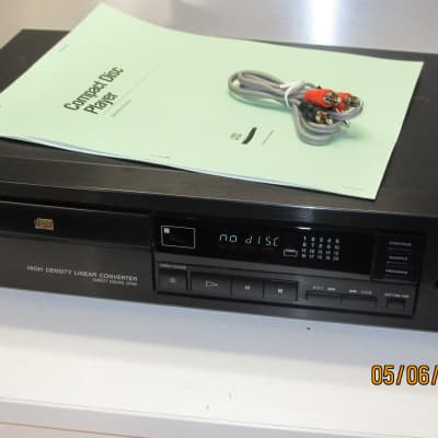 Sony Model CDP-491 Single Disc CD player w Manual - Made in Japan - Tested image 1