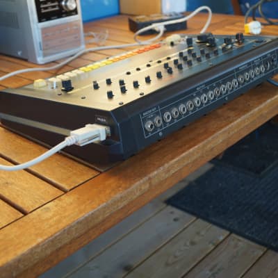 Roland TR-808 with MIDI image 6