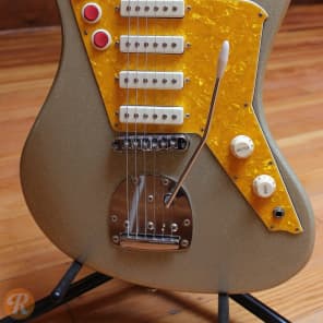 DiPinto Galaxie 4 Silver Sparkle w/ Gold Pearl Pickguard