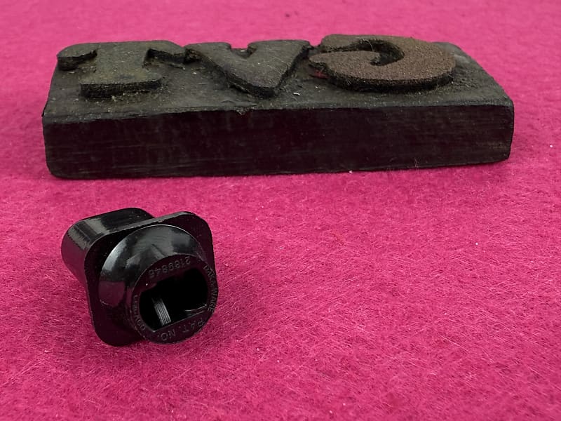 Top Hat Daka ware Chicago molded Telecaster SWITCH TIP Nos