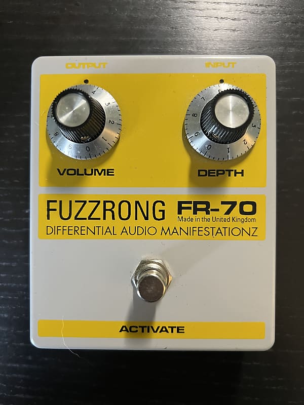 D*A*M Fuzzrong FR-70 Grey/Yellow Mosrite Fuzzrite image 1