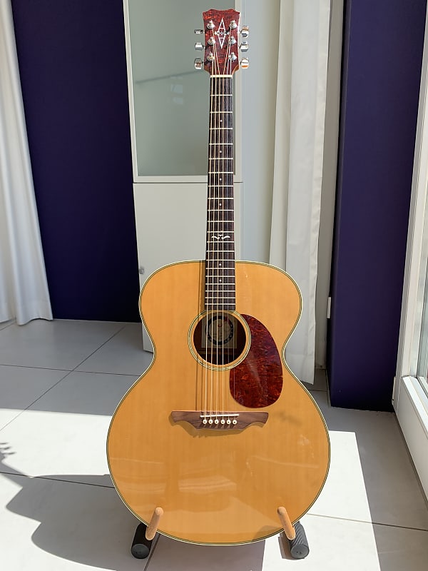 1990s Alvarez Artist 5072 - Natural | Solid Jumbo Acoustic