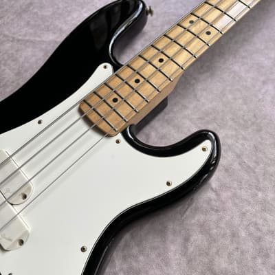 Fender Precision Bass Elite I Maple Fretboard Gold Hardware 1983 - Black image 6