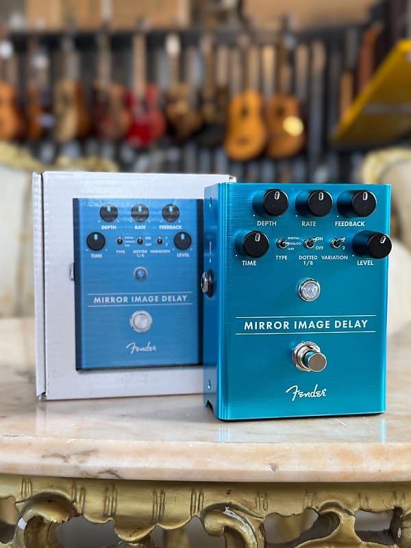 Fender Mirror Image Delay