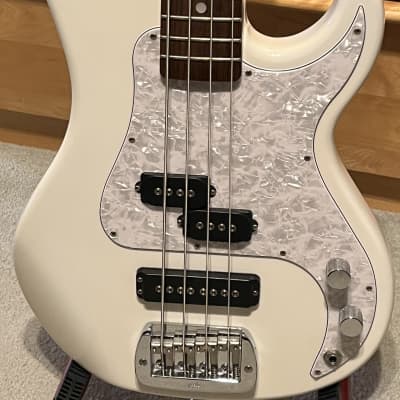 G&L SB-2 4-String Bass with Rosewood Fretboard 2016 - White image 2